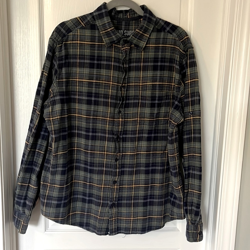 Men’s long-sleeved plaid shirt size XL